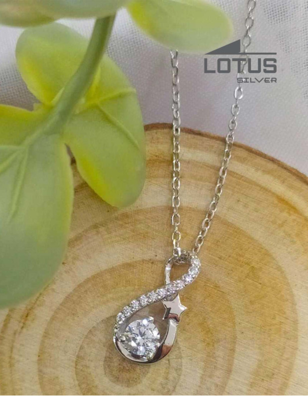 LOTUS SILVER NECKLACE 